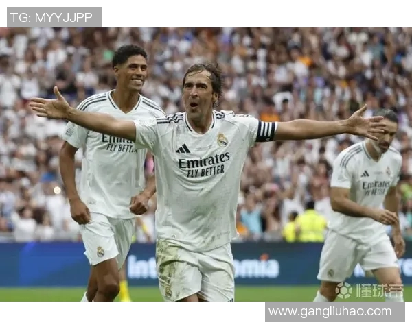 亲吻手指的足球传奇劳尔如何用激情与技术征服绿茵场