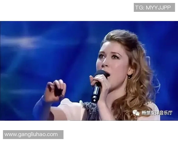 足球明星与音乐的奇妙交汇：激情与旋律的完美融合之旅