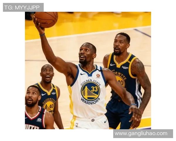 篮球明星的独特技巧与战术解析助你提升球场表现与竞技水平